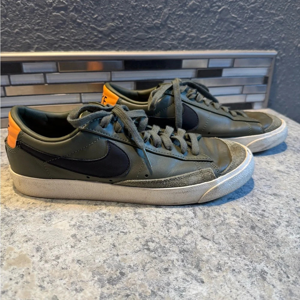 Nike Women’s Blazer Low 77 Sneakers - Picture 3 of 10